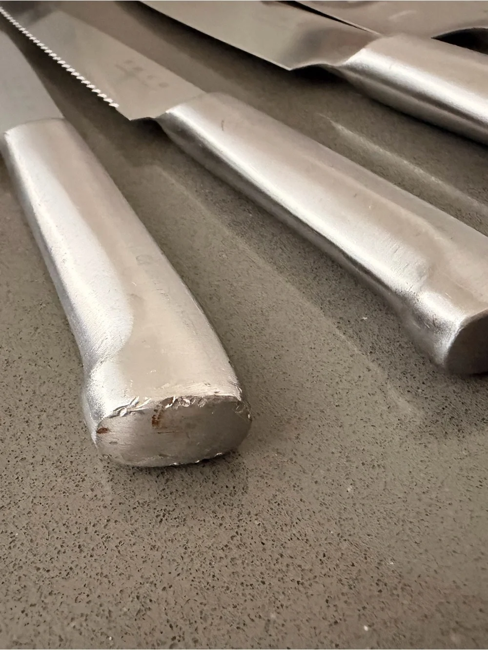 Smeg white knife